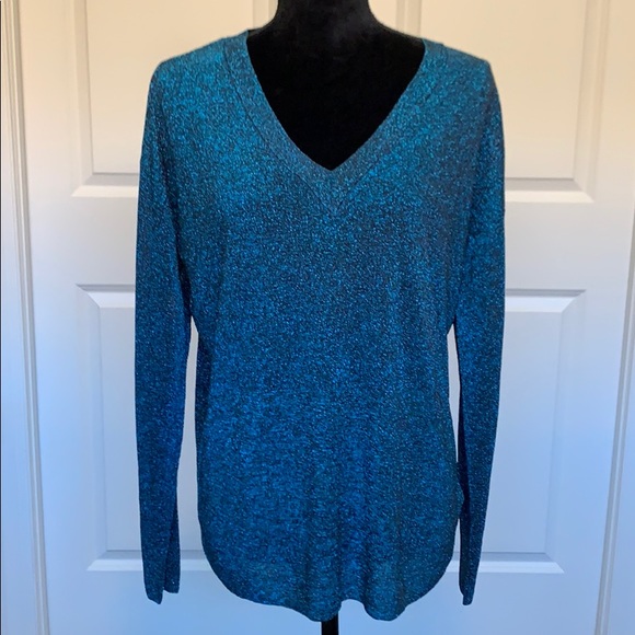 COS Sweaters - COS V-Neck Long Sleeve Light Sweater NWT